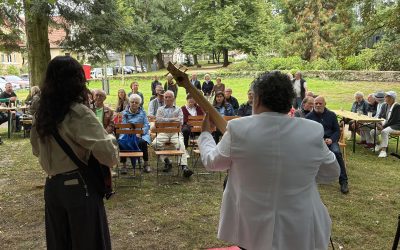 1. Musikalischer Frühschoppen im Park