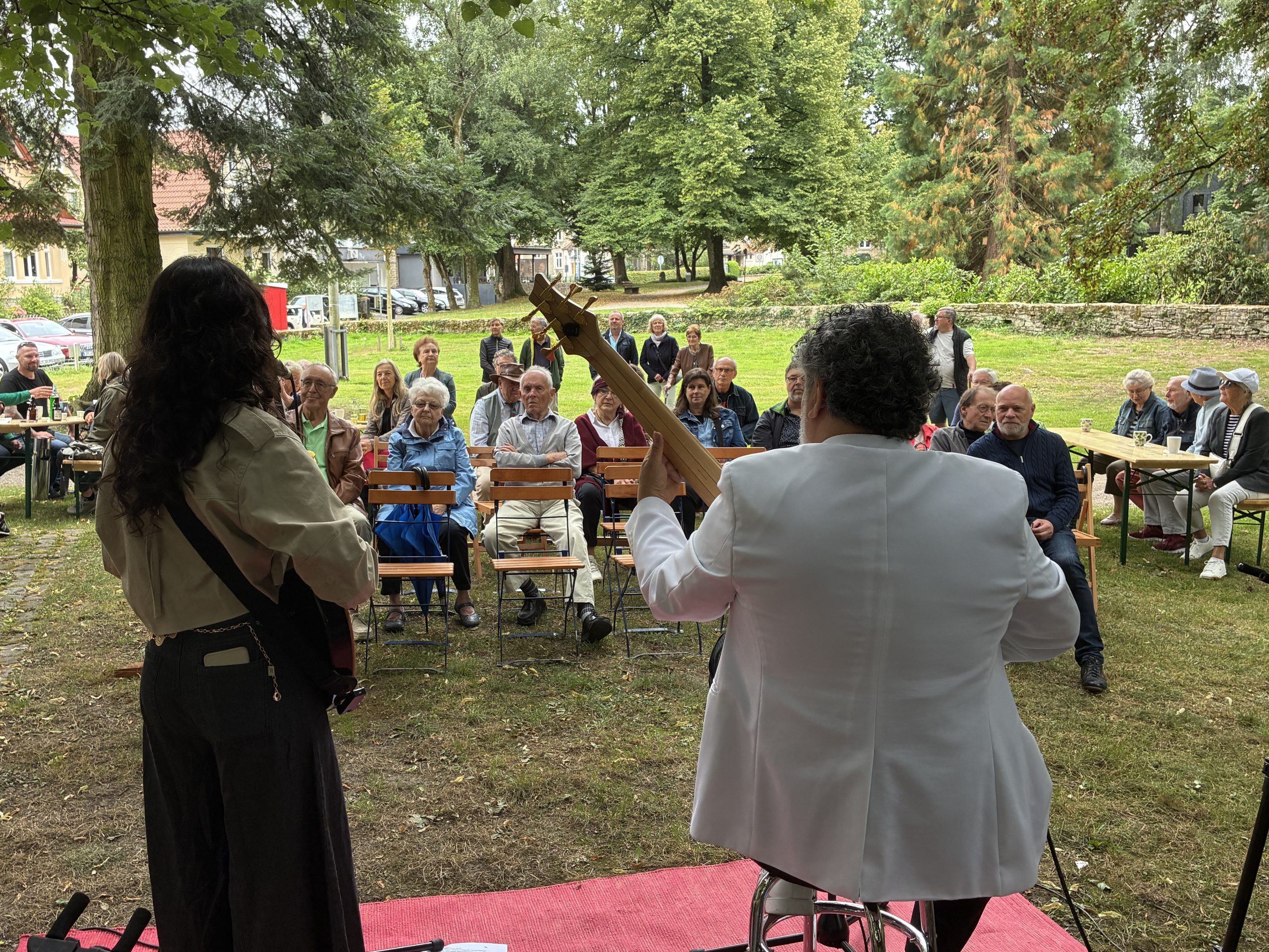 Musikalischer Frühschoppen im Park am 17.8.2025