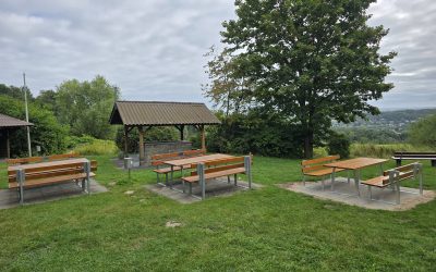 Neue Sitzgruppe auf dem Grillplatz